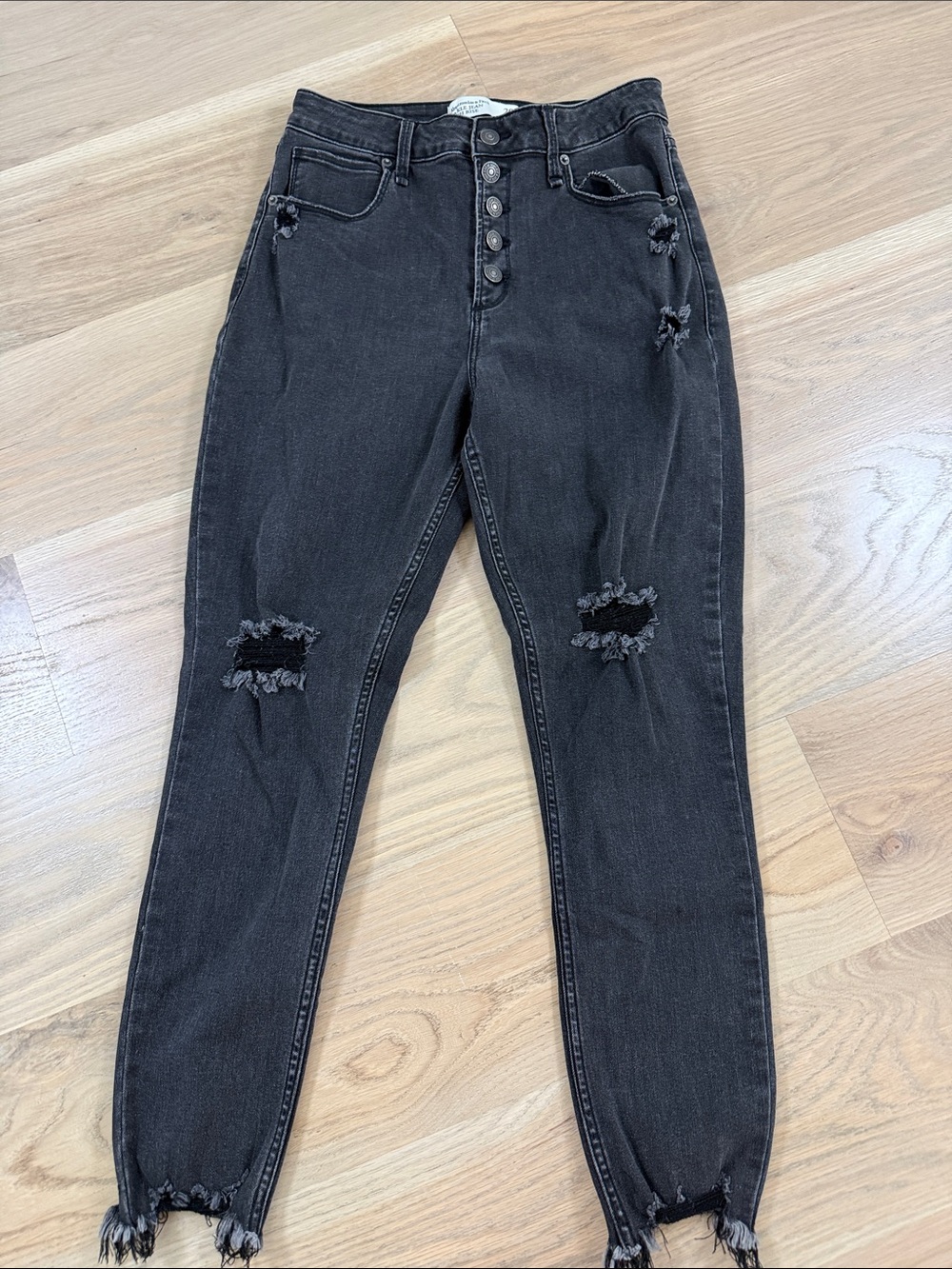 Abercrombie & Fitch Curve Love High Rise Ankle Jeans Black Distressed 28 6R